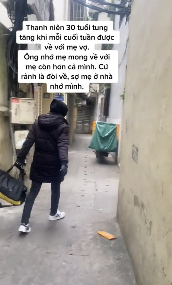  Mỗi bước đi của anh rất dứt khoát như thể không thể chờ được giây phút được nhìn thấy “đồng minh” lớn tuổi. (Ảnh: TikTok Y.N)