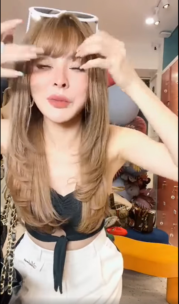  Trang Nemo thường&nbsp;livestream bán hàng. (Ảnh: Chụp màn hình Facebook Trang Nemo)