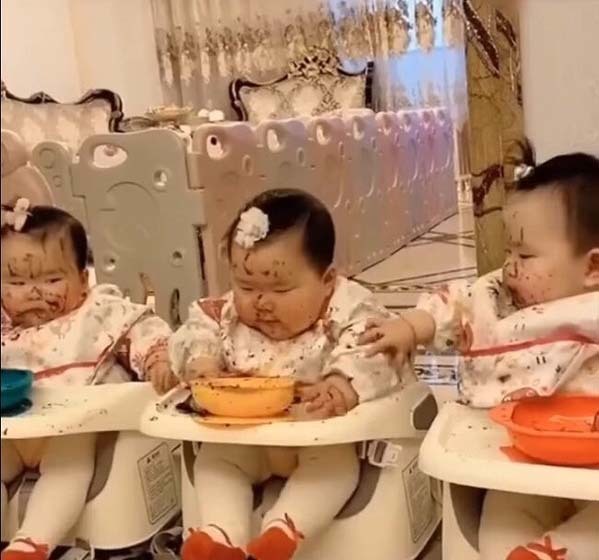  Nhiều người xem đã bày tỏ sự đồng cảm đối với nỗi vất vả của ông bố trẻ này. (Ảnh: Sohu)