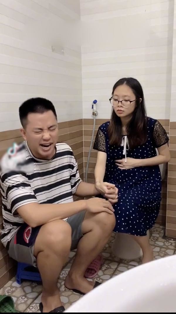  Đây đúng là người chồng trong mơ của hội chị em vì quá yêu chiều vợ.&nbsp;(Ảnh: Chụp màn hình TikTok G.D.F)