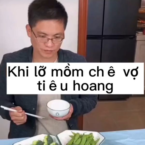  Bữa ăn ngay khi chê người vợ tiêu hoang của anh chàng. (Ảnh: Chụp màn hình TikTok Q.X)