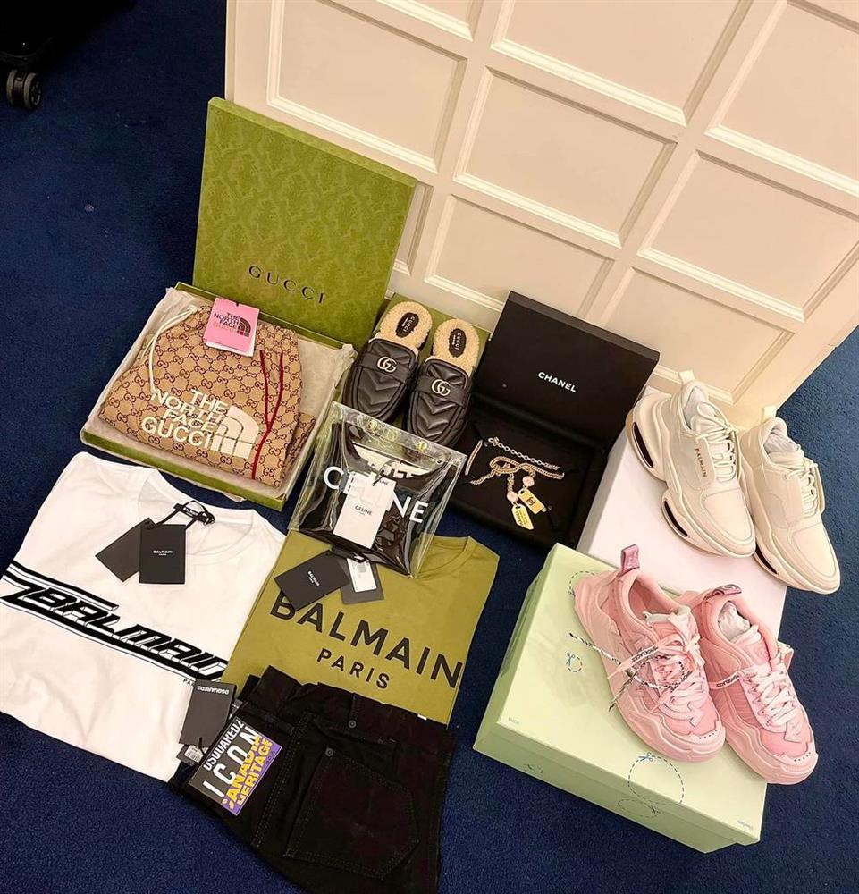 Ông xã chơi sốc, chi gần 2 tỷ mua quà sinh nhật Đoàn Di Băng-1