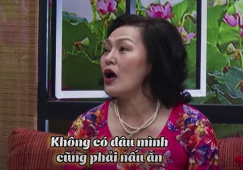Con dâu lười, không biết nấu ăn, mẹ chồng nói một câu nức lòng-3