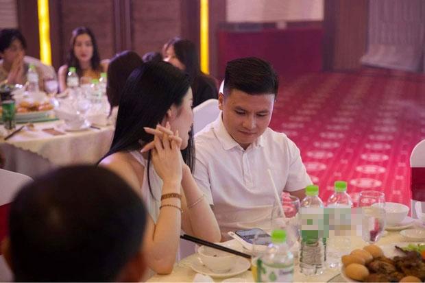 Giật mình ảnh bồ mới Quang Hải bị chụp lén, nhan sắc có xuất sắc?-4