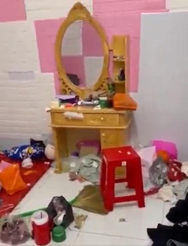 Ngán ngẩm clip 3 cô gái bị chủ trọ than phiền vì ở bẩn khó tin-4