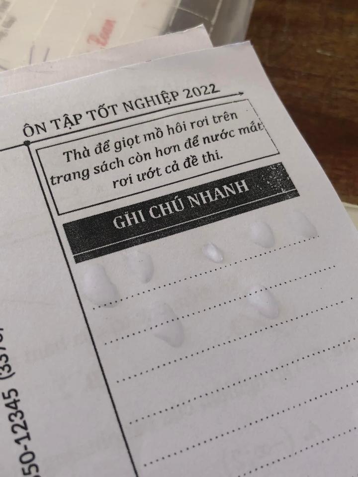 Khoảnh khắc của sĩ tử lẫn phụ huynh giúp mùa thi bớt căng thẳng-7