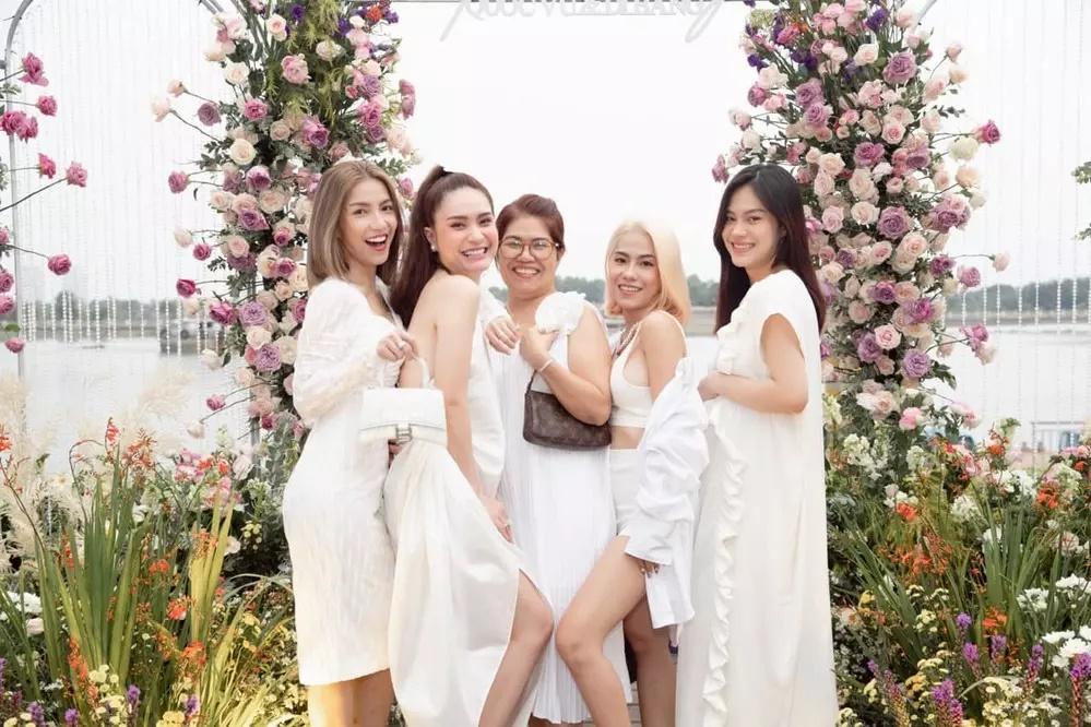 Đoàn Di Băng bật khóc: Mẹ từng đem tôi cho người ta-3