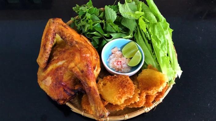 Trời mưa đi làm ướt lướt thướt, vợ ấm lòng khi nhận tin nhắn chồng-1
