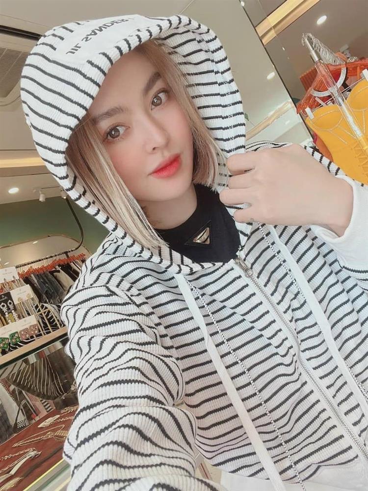 Trang Nemo nói chuyện rớt cả răng, anh xã phản ứng phũ-3