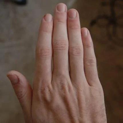 Nhìn kẽ hở bàn tay biết ai là người tài vận vượng phát-2