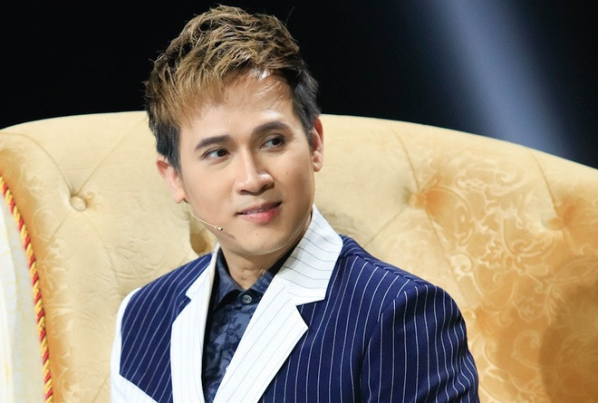Ca sĩ Nguyên Vũ lên tiếng bênh vực Đỗ Thị Hà sau khi bị Mỹ Lệ chê bai bộ trang phục dân tộc.