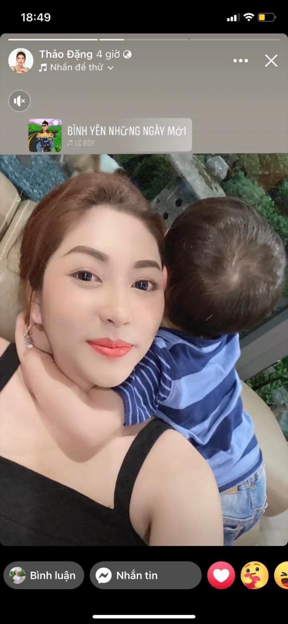 Hoa hậu Đại dương Đặng Thu Thảo ngó lơ lời tố của Hoa hậu Phương Lê. Cô đăng ảnh vui vẻ bên con trai.