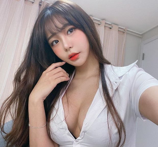 Haru - nữ streamer nóng bỏng trong câu chuyện