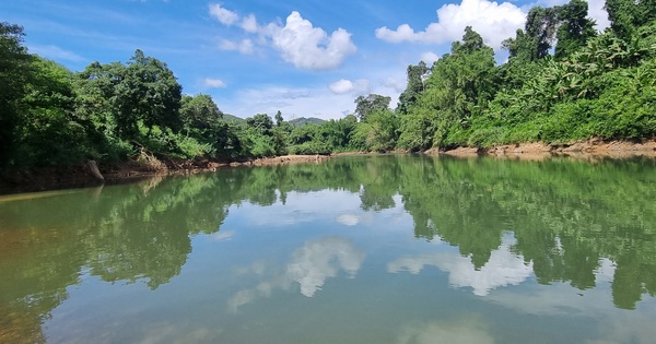 Đoạn sông nước sâu rất nguy hiểm, cướp đi tính mạng của 4 em học sinh