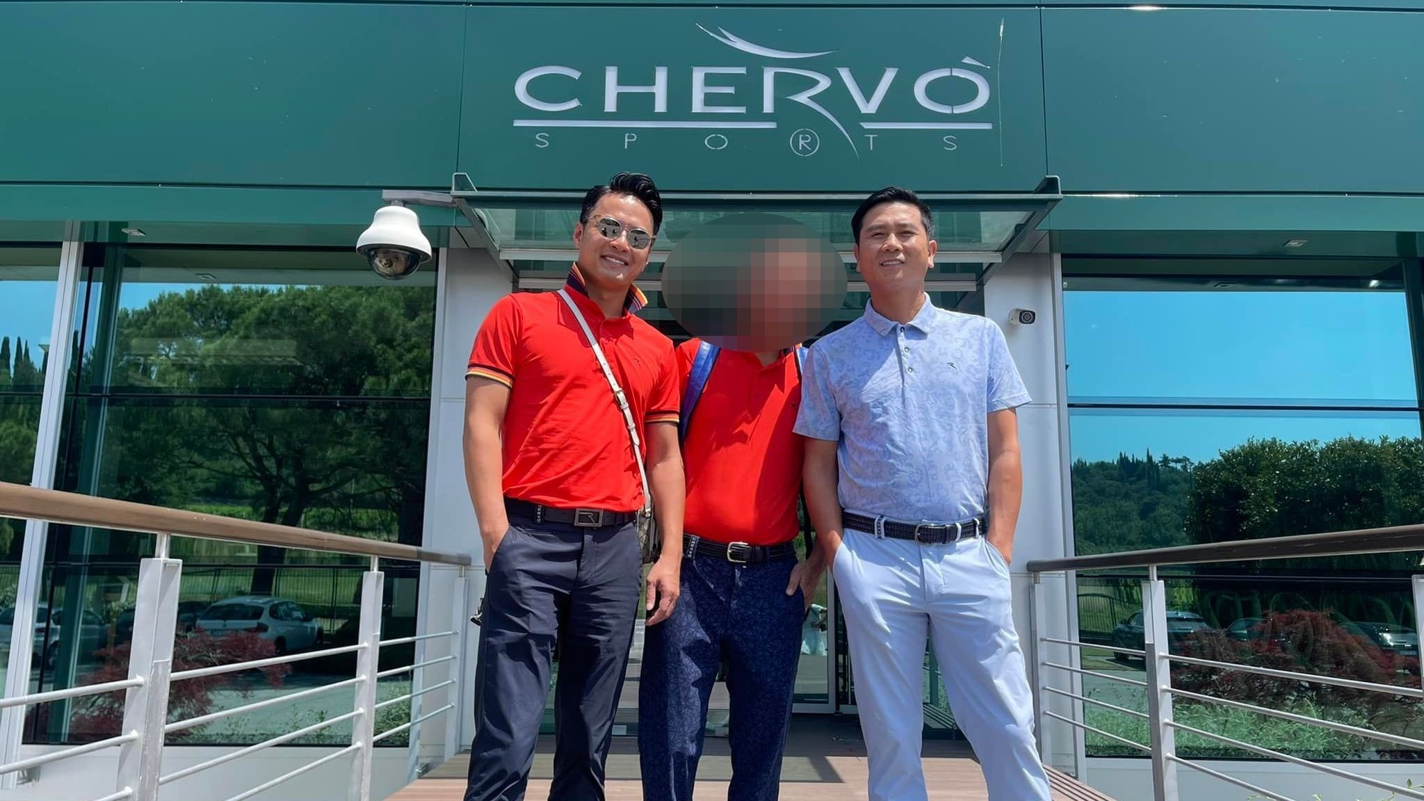 Hồ Hoài Anh và Hồng Đăng có chuyến công tác kết hợp nghỉ dưỡng tại nhiều nơi ở châu Âu
