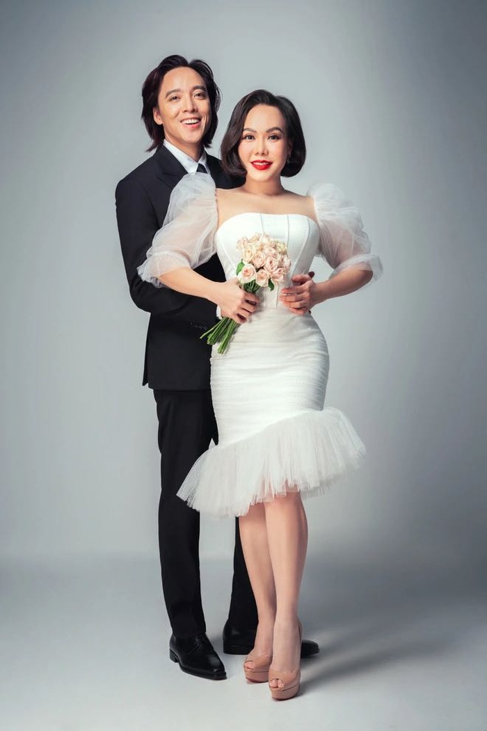 Việt Hương có cuộc hôn nhân viên mãn bên ông xã Hoài Phương.