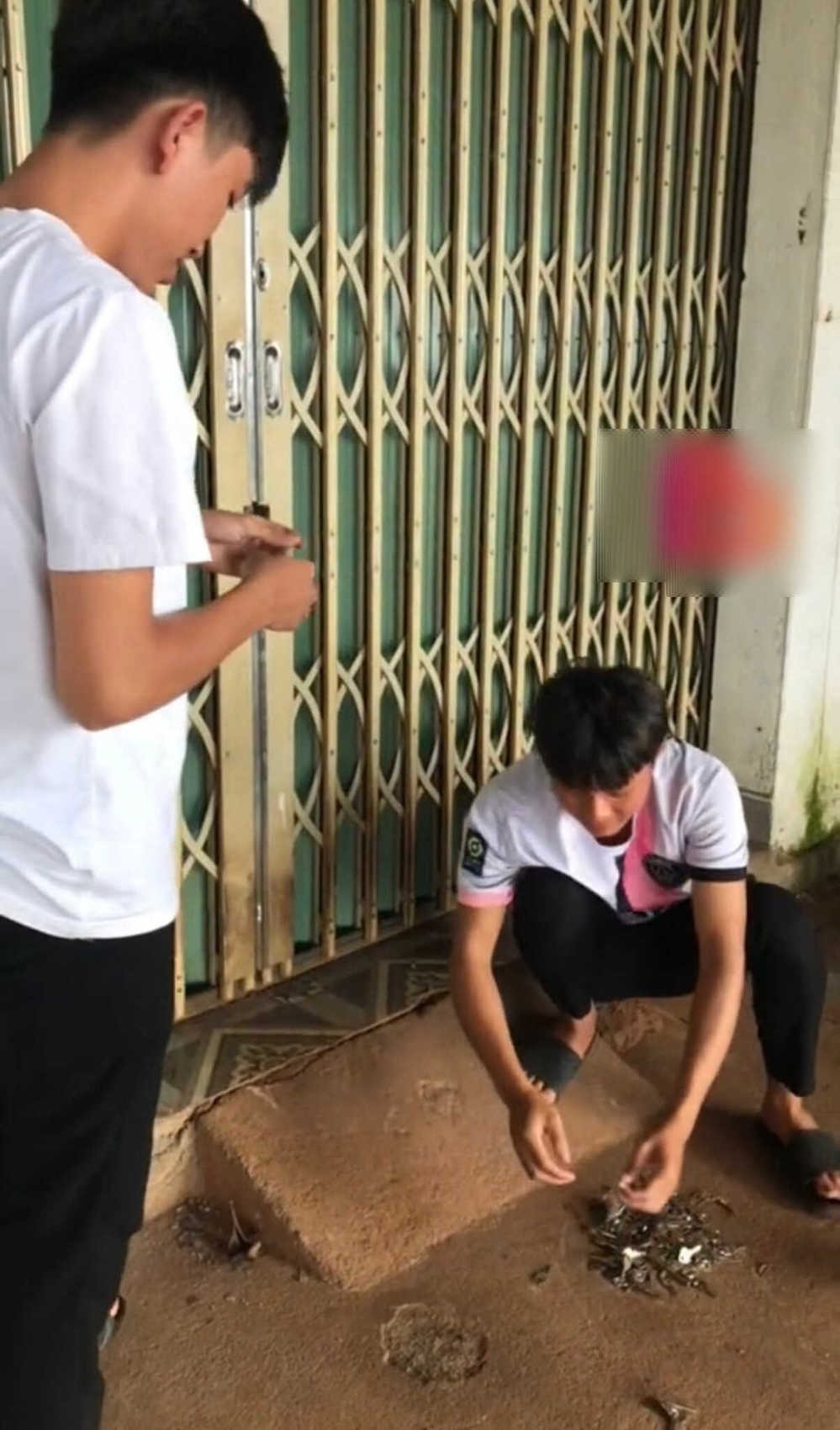  Chìa khóa nhiều tới nỗi chất đống.&nbsp;(Ảnh: B.V)