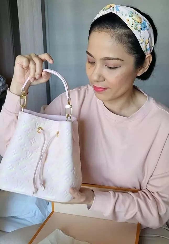 Món quà Việt Trinh tự thưởng cho mình sau gần 3 năm dịch bệnh hoành hành