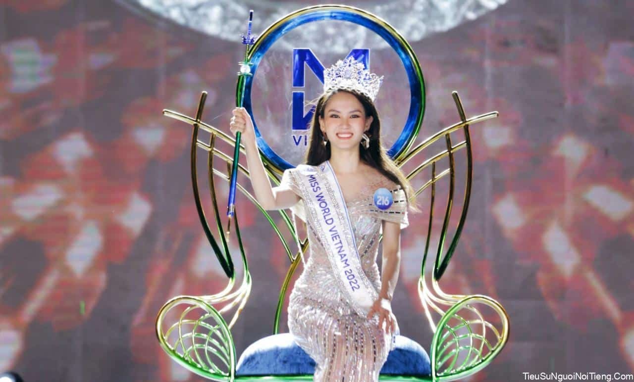 Mai Phương trở thành Miss World Vietnam 2022. Ảnh: BTC