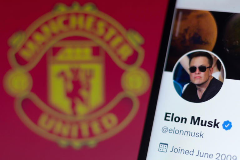 Elon Musk thừa nhận chỉ 'đùa vui' khi nói muốn mua Manchester United