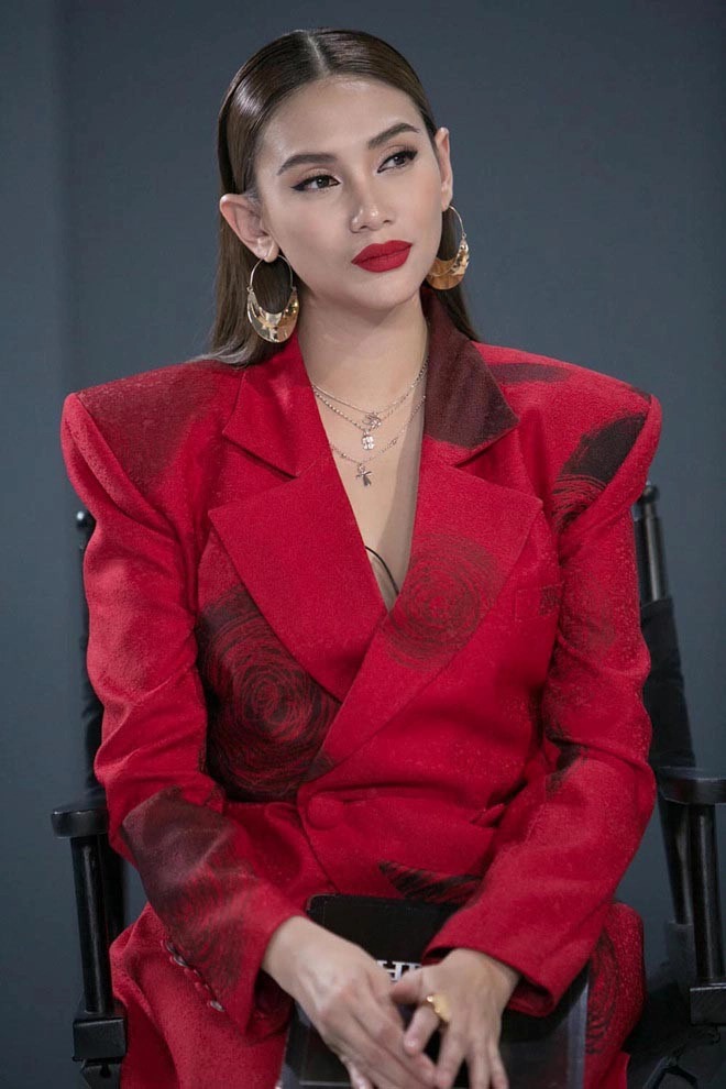 Võ Hoàng Yến, hacker, facebook Võ Hoàng Yến