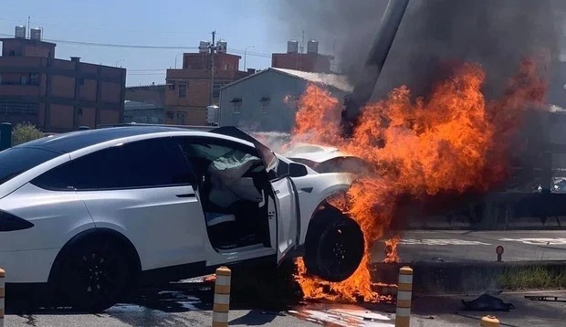 Hiện trường vụ tai nạn thảm khốc của Lâm Chí Dĩnh