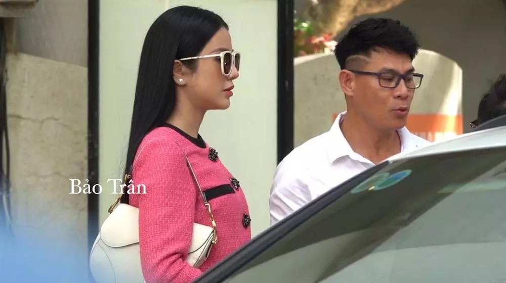 Diệp Lâm Anh diện đồ thanh lịch, không kém phần "sang chảnh" (Ảnh: Afamily).