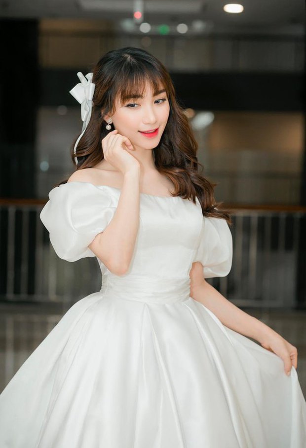 Hoà Minzy mong được diện váy cưới rồi viên mãn cả một đời về sau