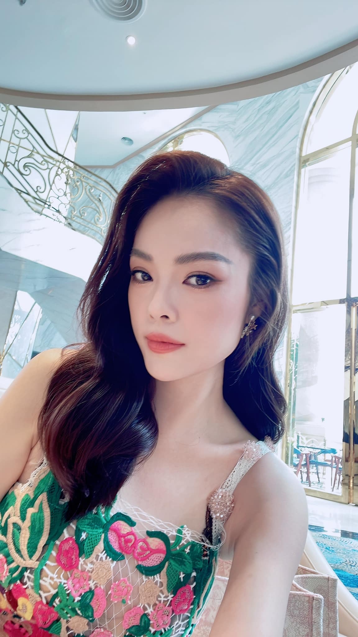 323055330_496881769178801_5018744828103222054_n-ngoisaovn-w1152-h2048 0 Dương Cẩm Lynh, sao Việt, diễn viên Dương Cẩm Lynh