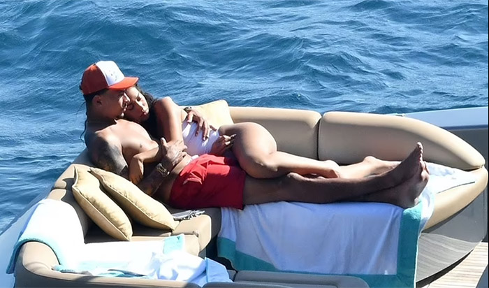 Hậu trường - Dele Alli bỏ con gái Guardiola, ôm ấp 'tình cũ' Justin Bieber