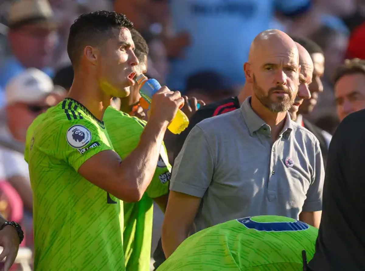 Bóng đá Anh - Nhà Glazer muốn giữ Ronaldo nhưng Ten Hag và các cầu thủ đòi bán (Hình 2).