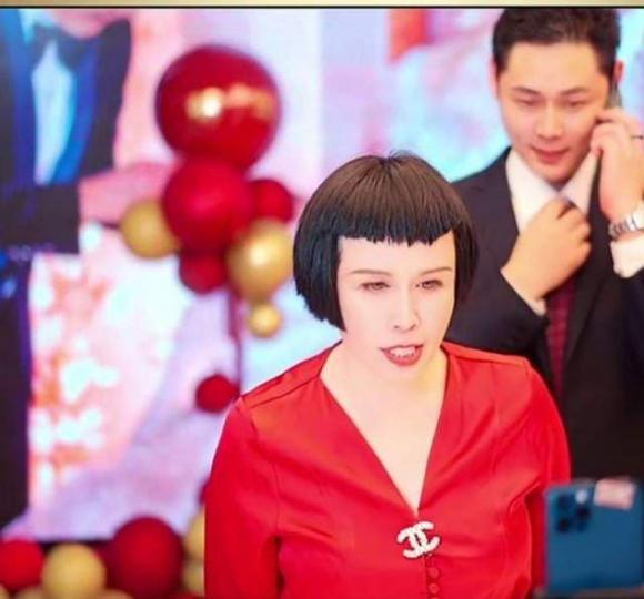 cặp đôi đũa lệch, đám cưới phi công trẻ, đám cưới
