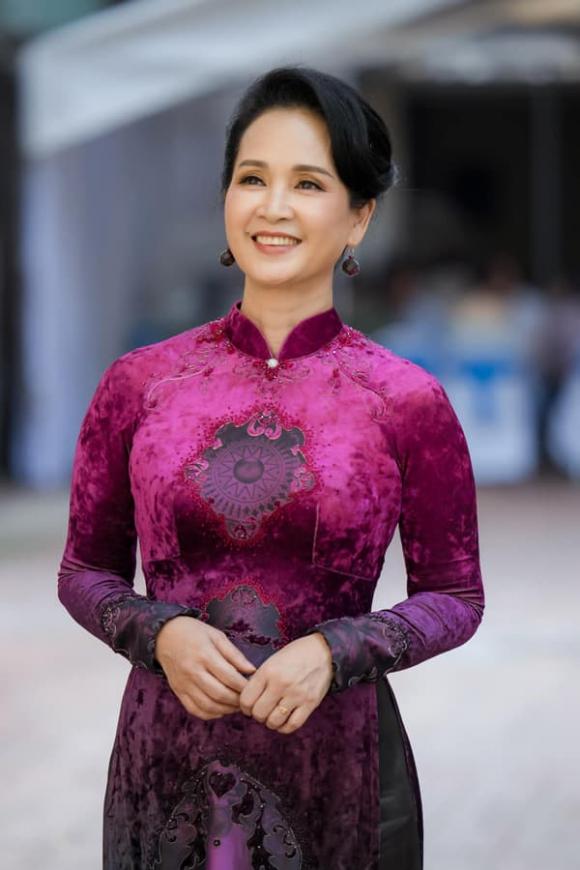 nsnd lan hương, thương ngày nắng về, bà hiền, tin giải trí