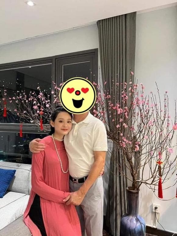 ca sĩ Hiền Hồ, sao Việt