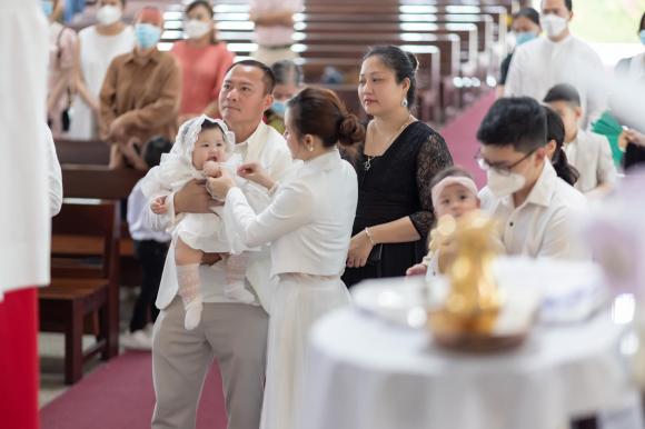 ca sĩ Vy Oanh,nữ ca sĩ Vy Oanh,sao Việt