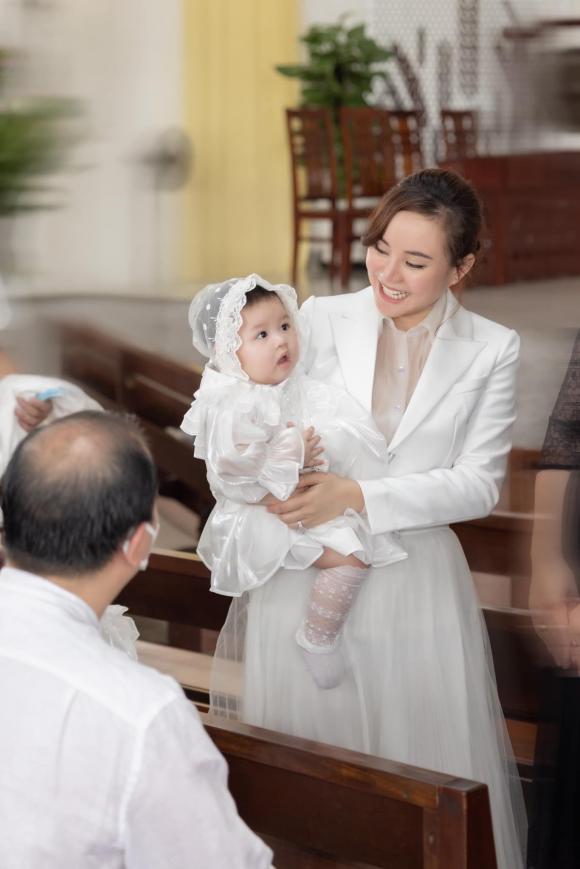 ca sĩ Vy Oanh,nữ ca sĩ Vy Oanh,sao Việt