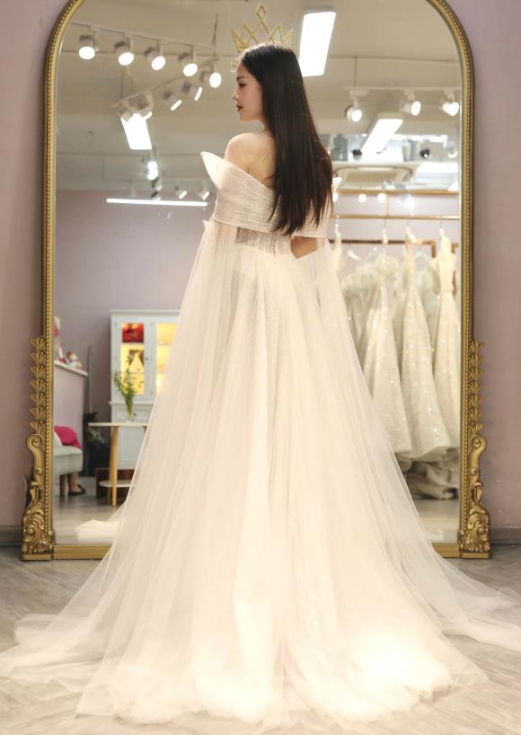 Huyền My, bạn gái cũ Huyền My, giới trẻ 