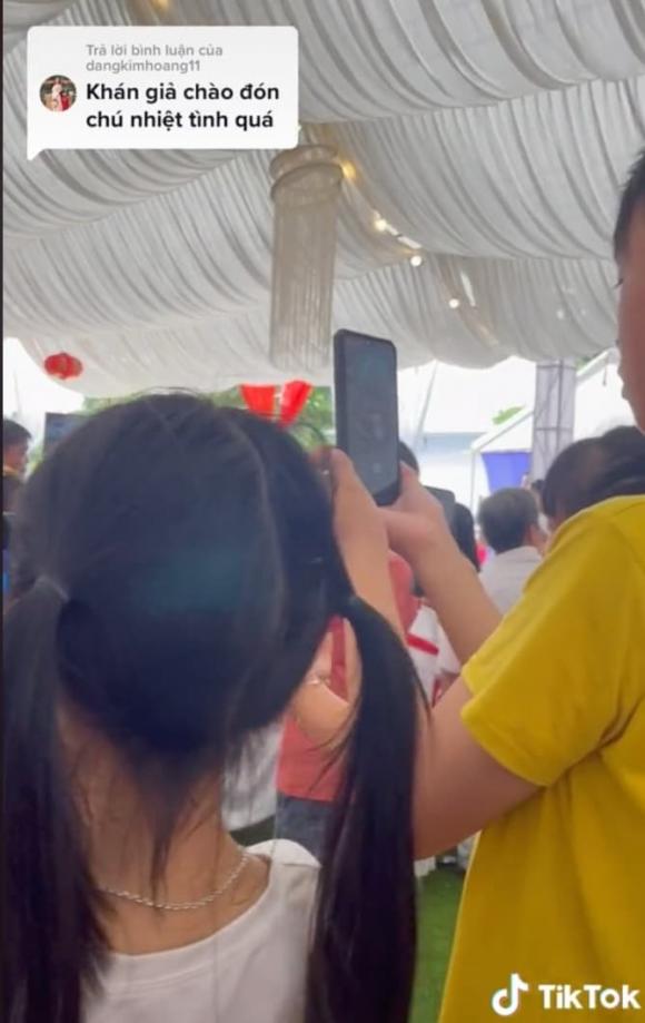 Danh hài Hoài Linh,sao Việt