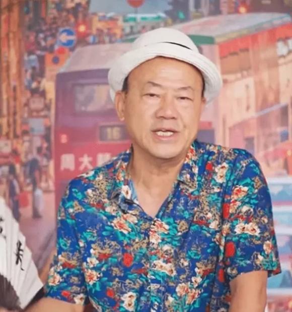 Cựu phóng viên họ Chu.