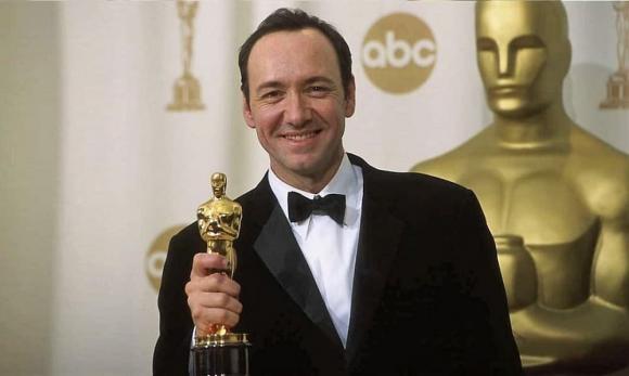 Kevin Spacey, sao bị bắt, sao âu mỹ, tấn công tình dục