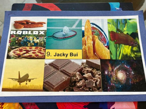 Jacky Minh Trí diễn tả sở thích của mình là mê gà rán, pizza, thích bay máy bay, chơi cầu lông, ăn chocolate, nghiên cứu về các hành tinh, thích nuôi cá,…
