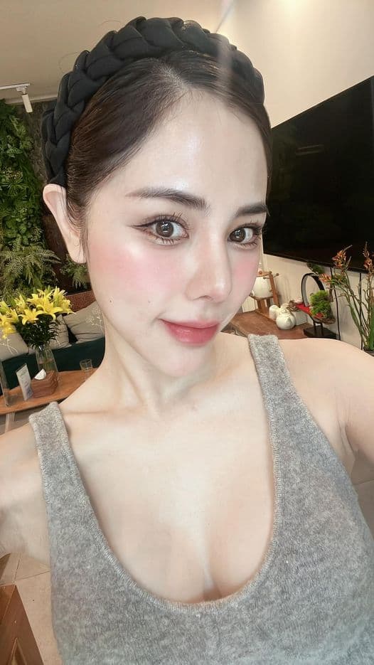 Bạch Lan Phương, bạn gái Huỳnh Anh, sao Việt