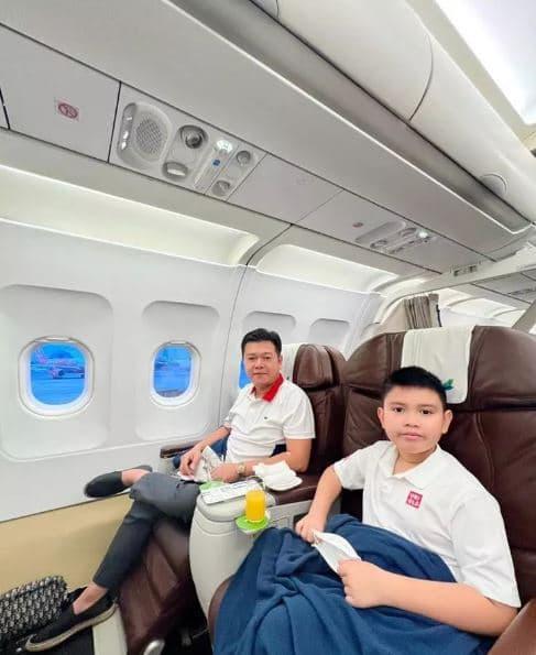 MC Quỳnh Chi, chồng cũ MC Quỳnh Chi, sao việt 