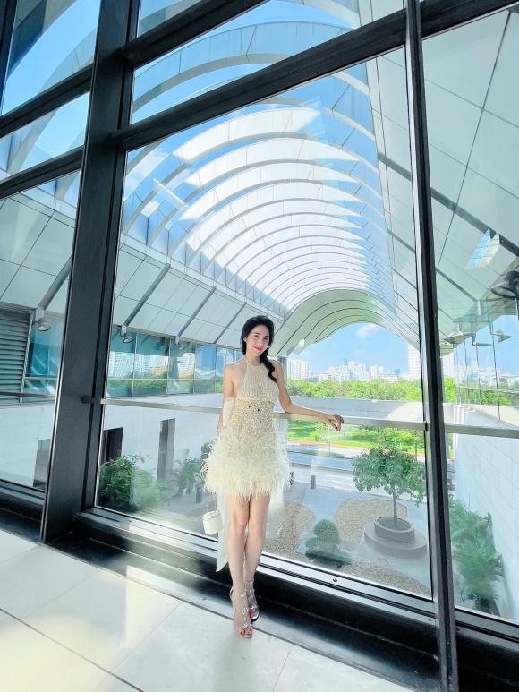 thuy-tien-khoe-nhan-sac-dinh-cua-chop-trong-anh-moi-nhat-dan-tinh-gui-con-mua-loi-khen-thay-vi-chi-trich-nhu-truoc-7-ngoisaovn-w1536-h2048 6 ca sĩ Thủy Tiên, sao Việt