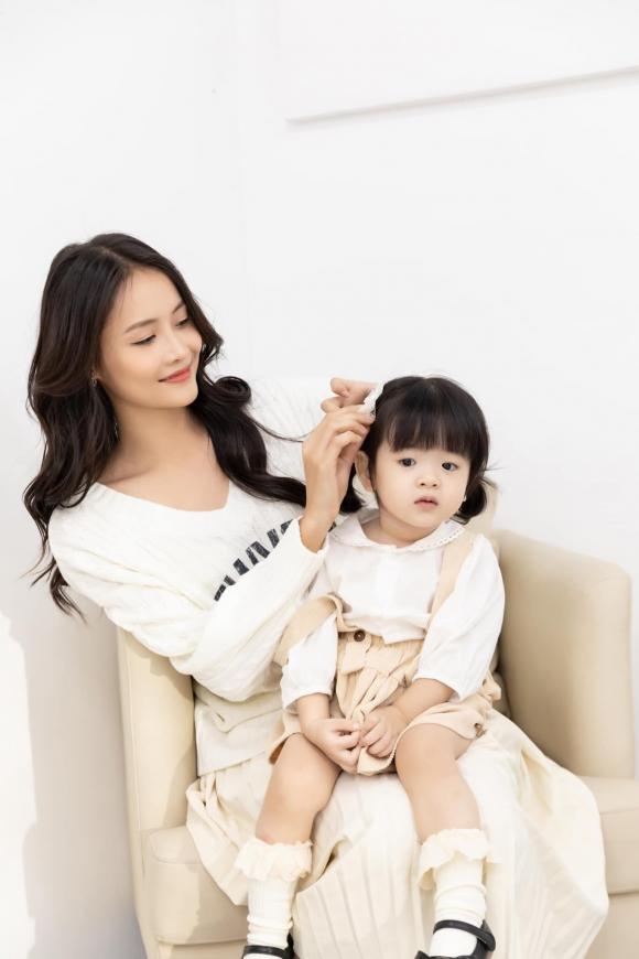 Trương Mỹ Nhân và Phí Ngọc Hưng 0 MC Liêu Hà Trinh, Phí Ngọc Hưng, Trương Mỹ Nhân