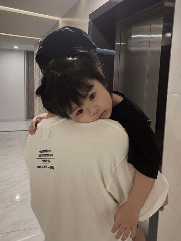 Phí Ngọc Hưng, con gái của Trương Mỹ Nhân, Trương Mỹ Nhân