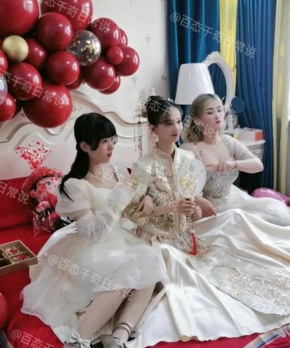 phù dâu ăn mặc mát mẻ, phù dâu sexy, câu chuyện thú vị trong đám cưới