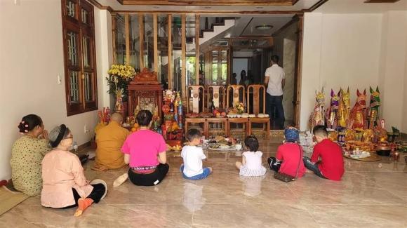 hoa hậu Phạm Hương, sao Việt