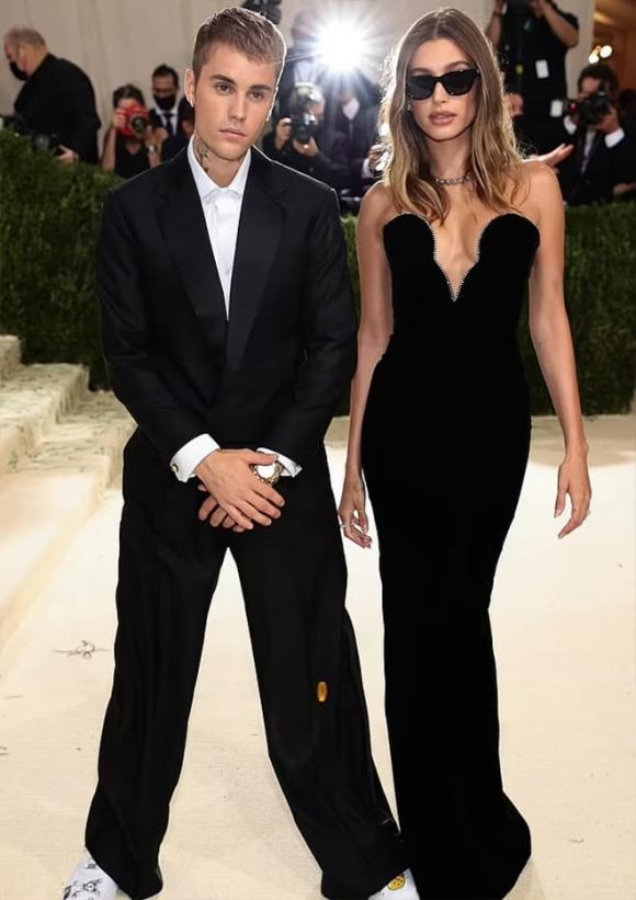 Hailey và Justin kết hôn vào năm 2018 vài tháng