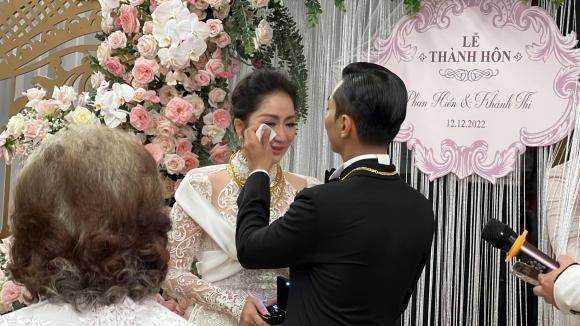 kiện tướng dancesport Khánh Thi,vu cong phan hien,sao Việt